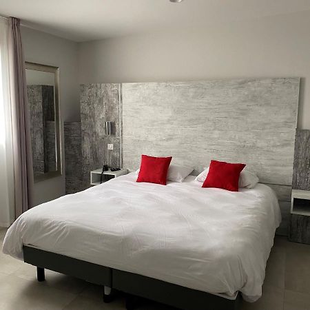 Hotel L'Isula Marina Л'Иль-Рус Экстерьер фото