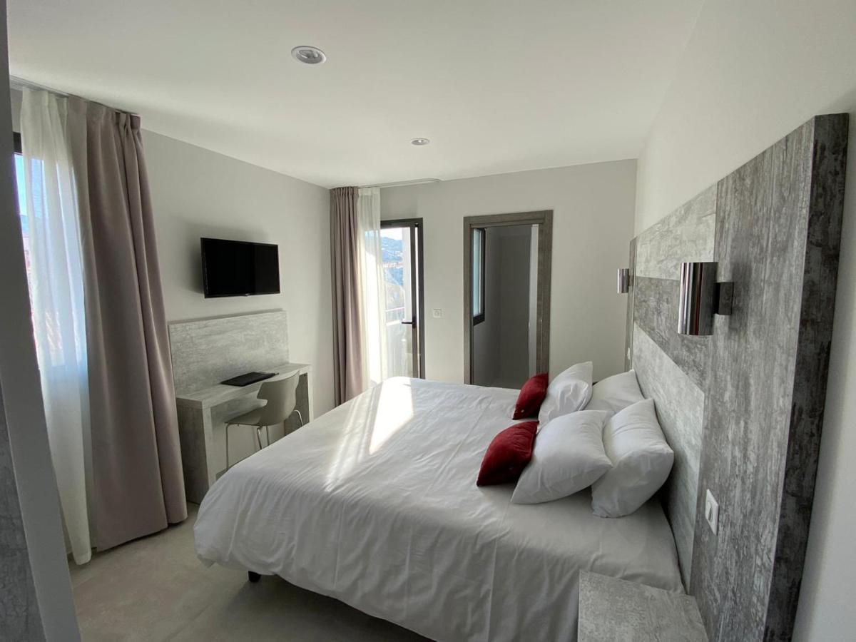 Hotel L'Isula Marina Л'Иль-Рус Экстерьер фото