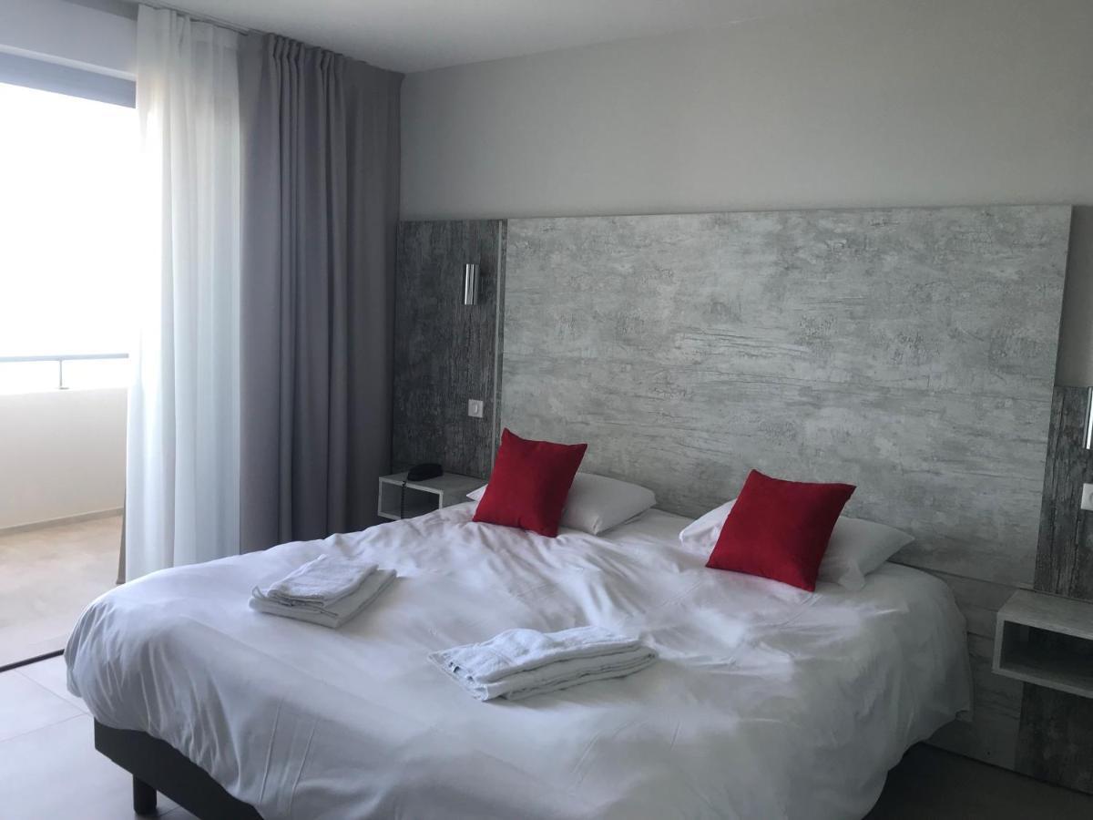 Hotel L'Isula Marina Л'Иль-Рус Экстерьер фото